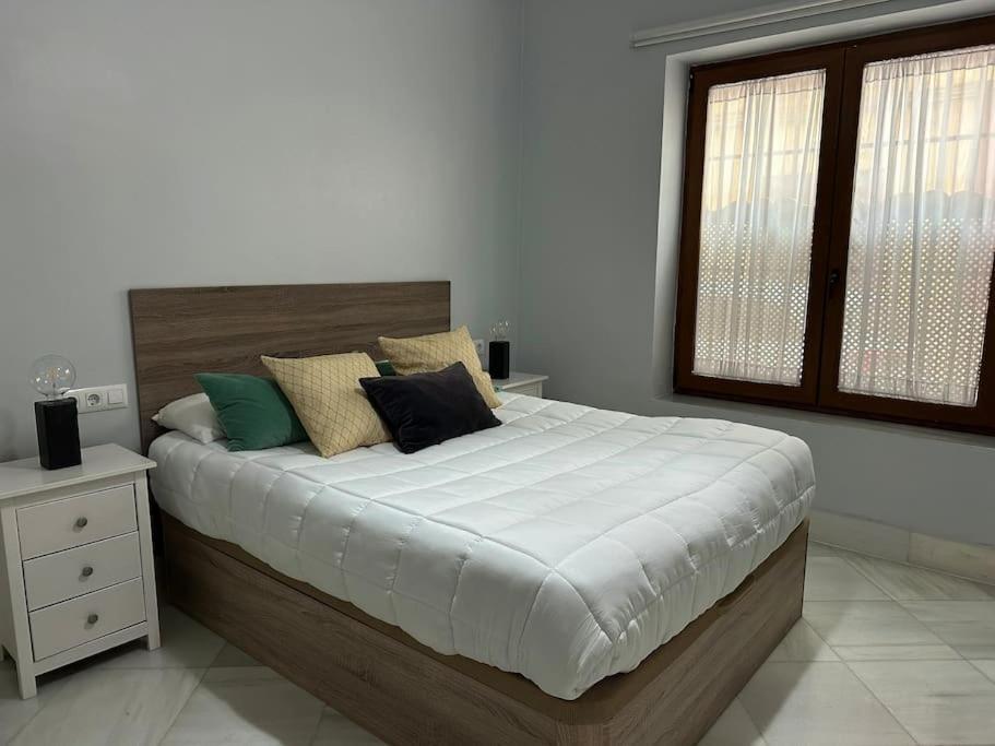 Riverwalk Suites - Puente Triana เซบีญา ภายนอก รูปภาพ